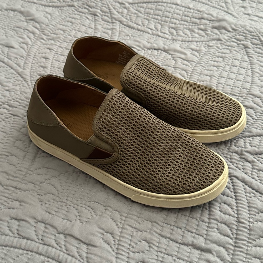 Olukai Women's Pehuea Slip-On Sneaker - Picture 3 of 7